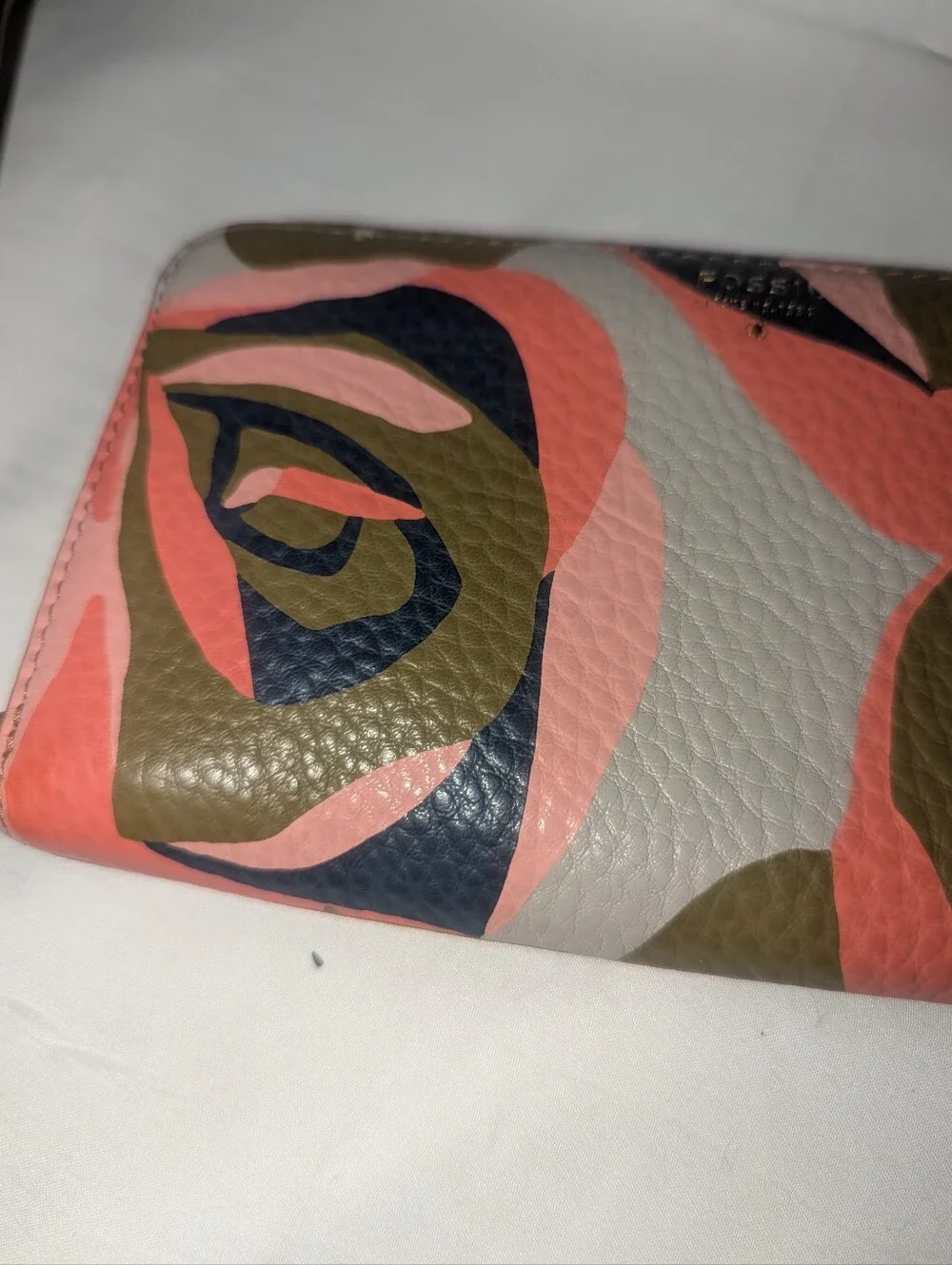 Fossil Abstract  Floral Leather Zip Around Wristlet Wallet